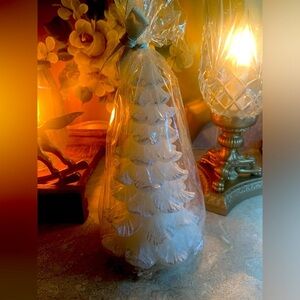 YANKEE CANDLE White Trees- Silver Glitter, Never Opened, 10.8in H
